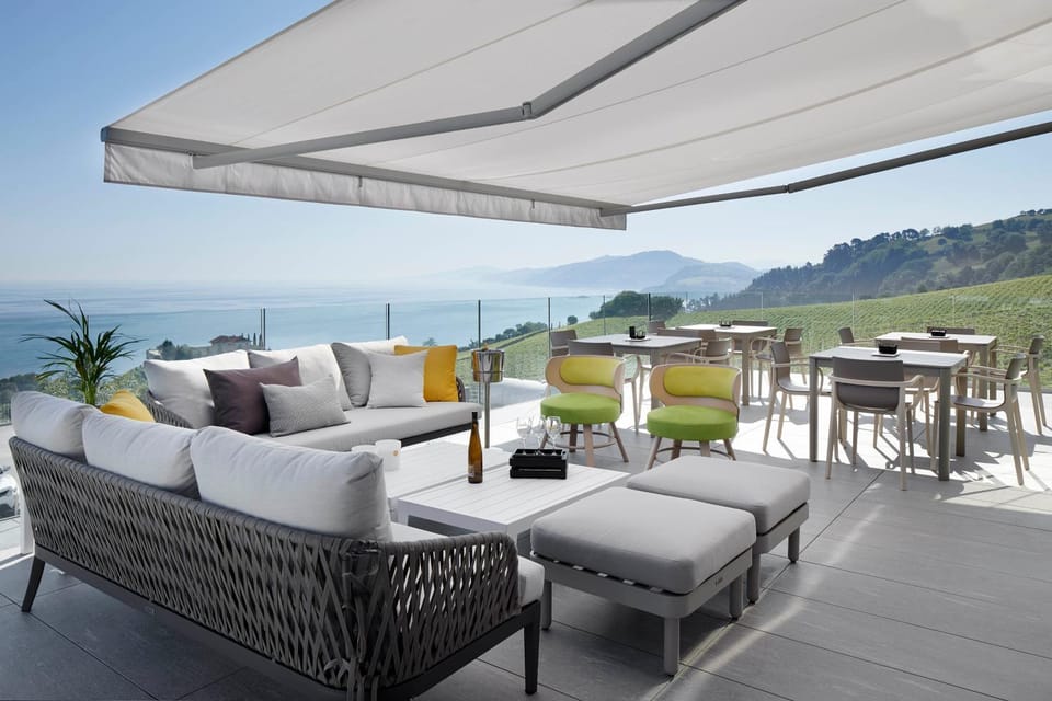 Balcony/Terrace, Mountain view, Sea view, Alcoholic drinks