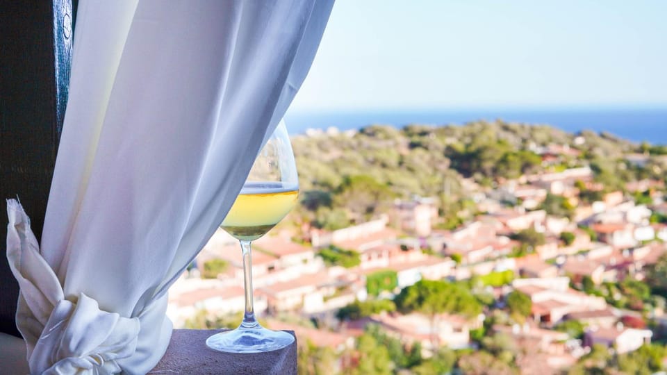 View (from property/room), Balcony/Terrace, Mountain view, Sea view, Drinks