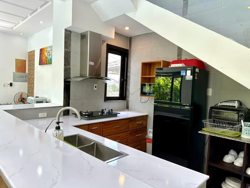 HOI AN LOTUS AROMA VILLA - FOUR BIG ROOM Villa in Hoi An