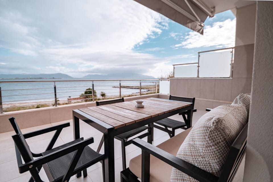 Sea waves Villa in Peloponnese, Western Greece and the Ionian
