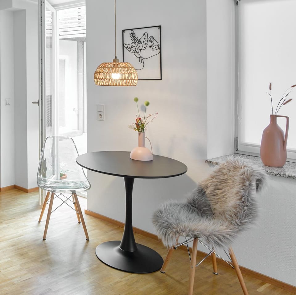 Seating area, Dining area