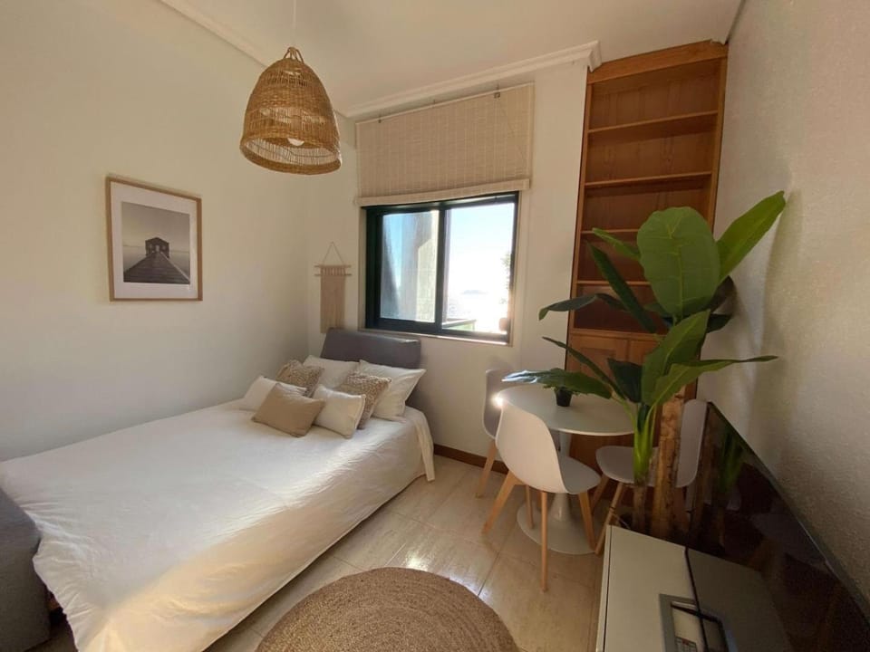 Bed, Living room