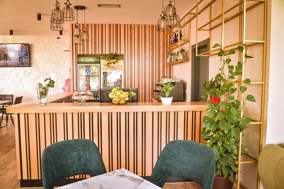 Lounge or bar