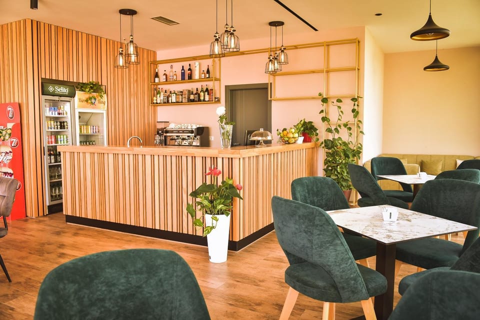 Lounge or bar