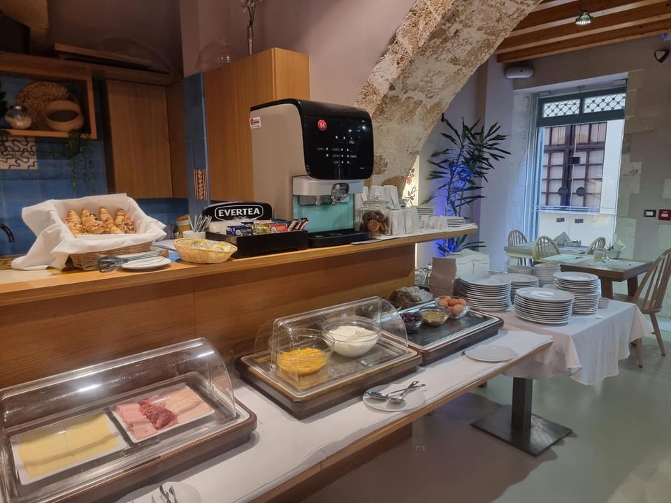 Breakfast, Buffet breakfast