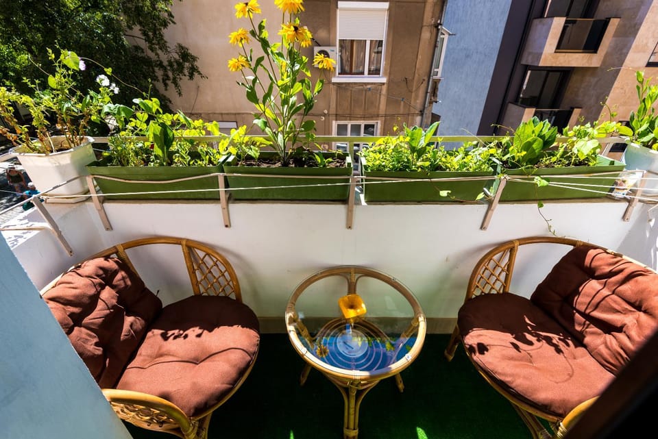 Sea Garden Apartment - First Beach line & Free parking Apartment in Burgas