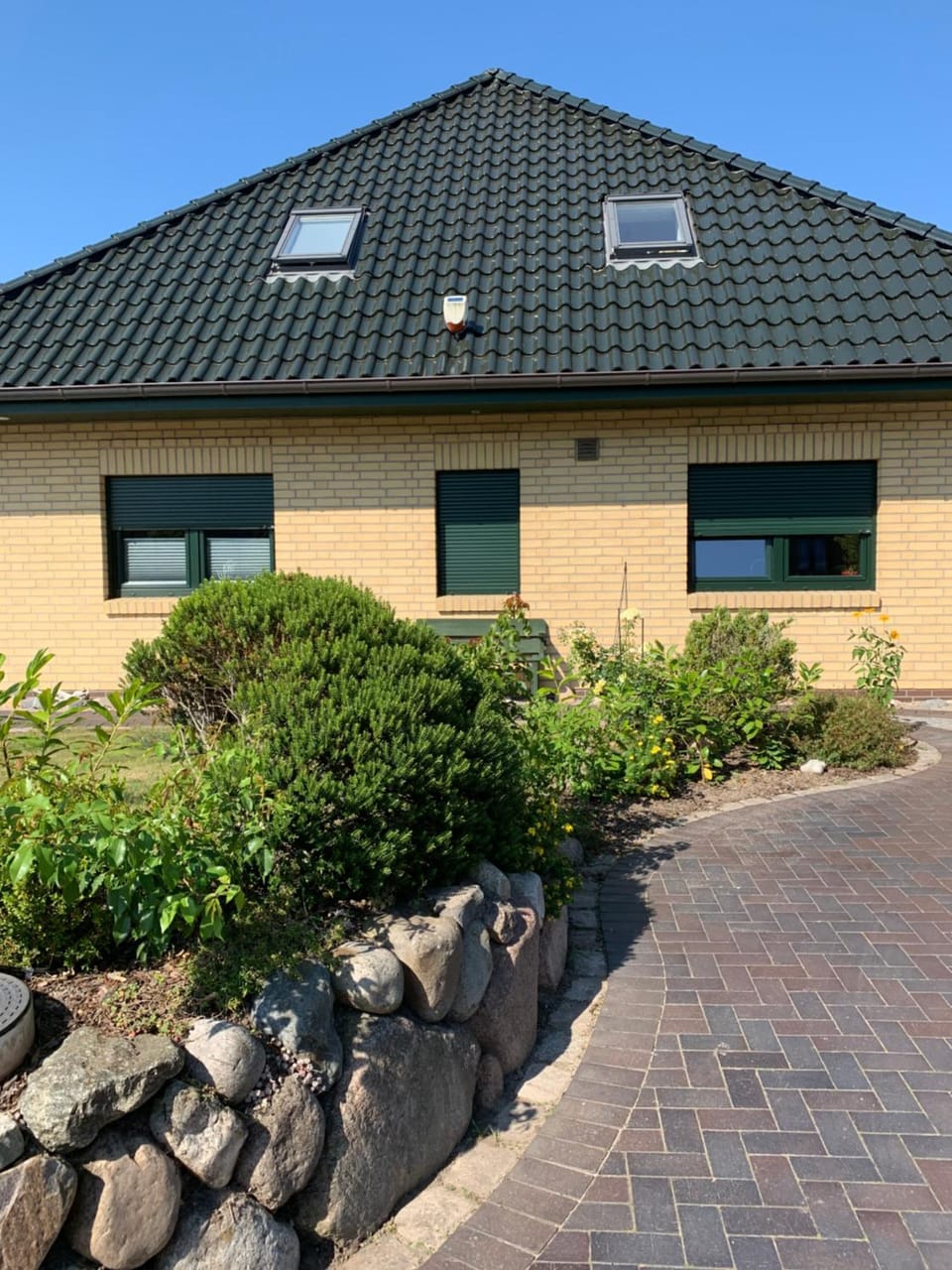 Property building, Day