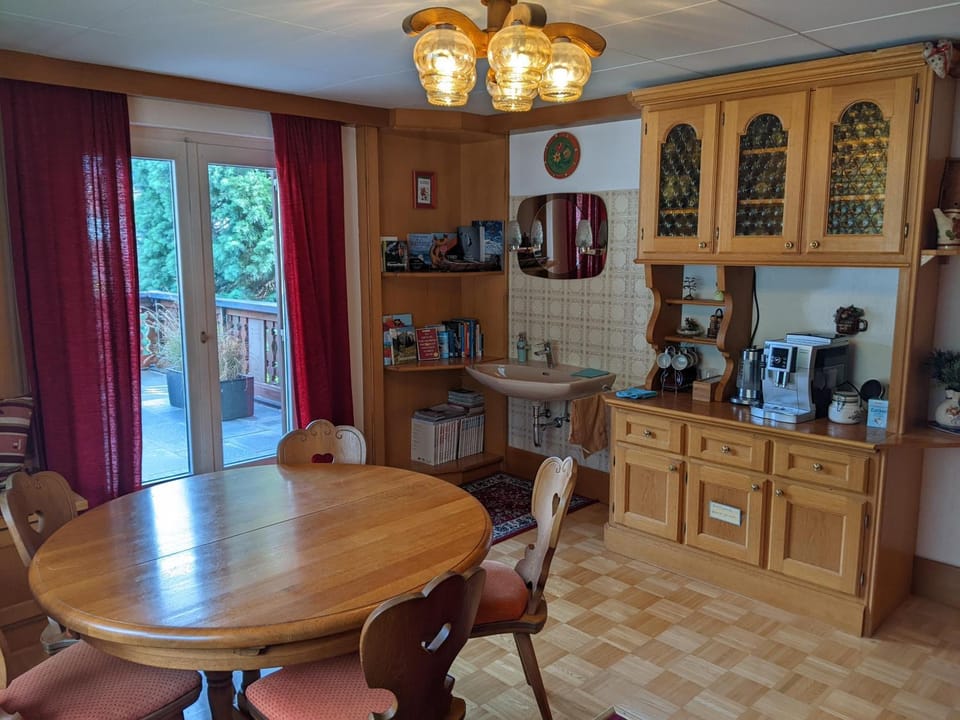 Lounge or bar, Seating area