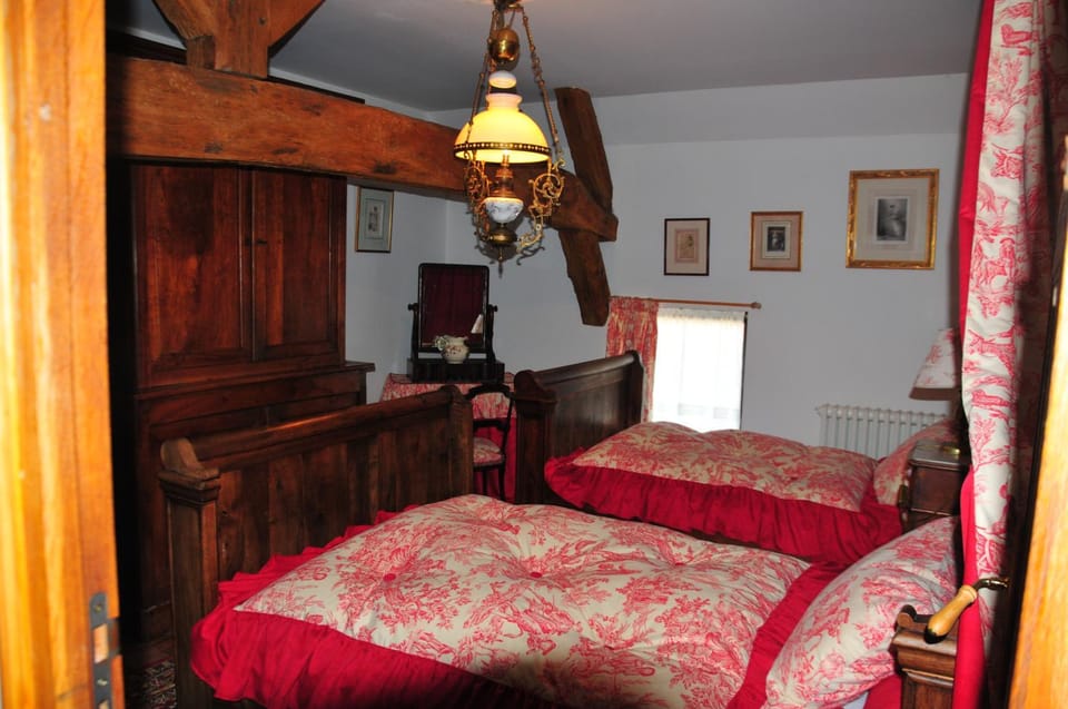 LES GUENINS Bed and Breakfast in Gien