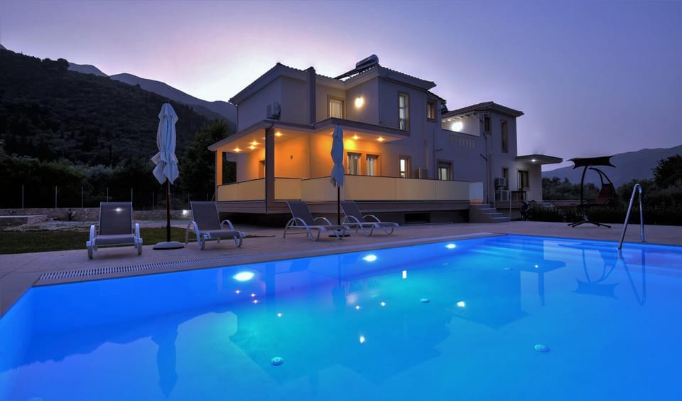 Property building, Swimming pool