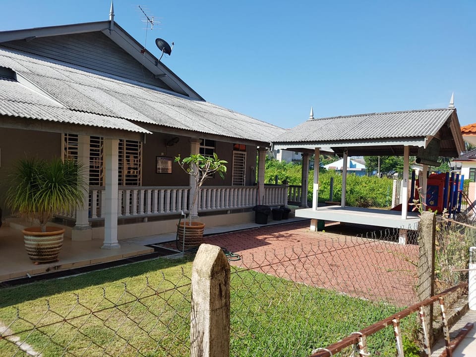 SRI IMAN HOMESTAY KUALA TERENGGANU Vacation rental in Terengganu, Malaysia