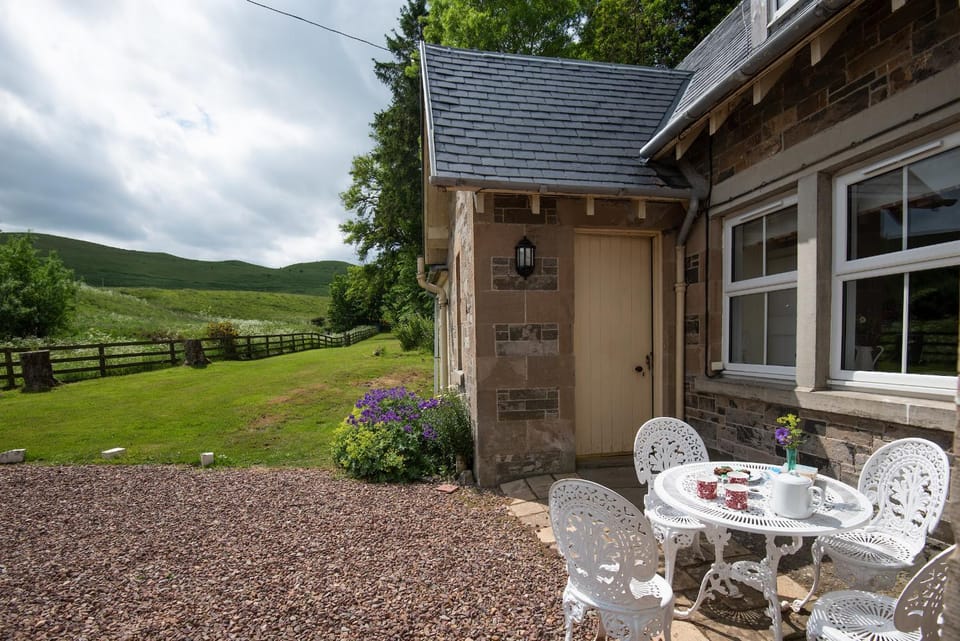Willowherb and Foxglove Cottages Hawick House in England