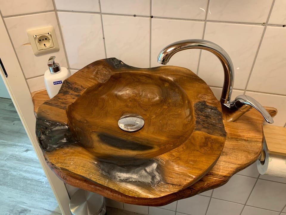 Bathroom, washing machine