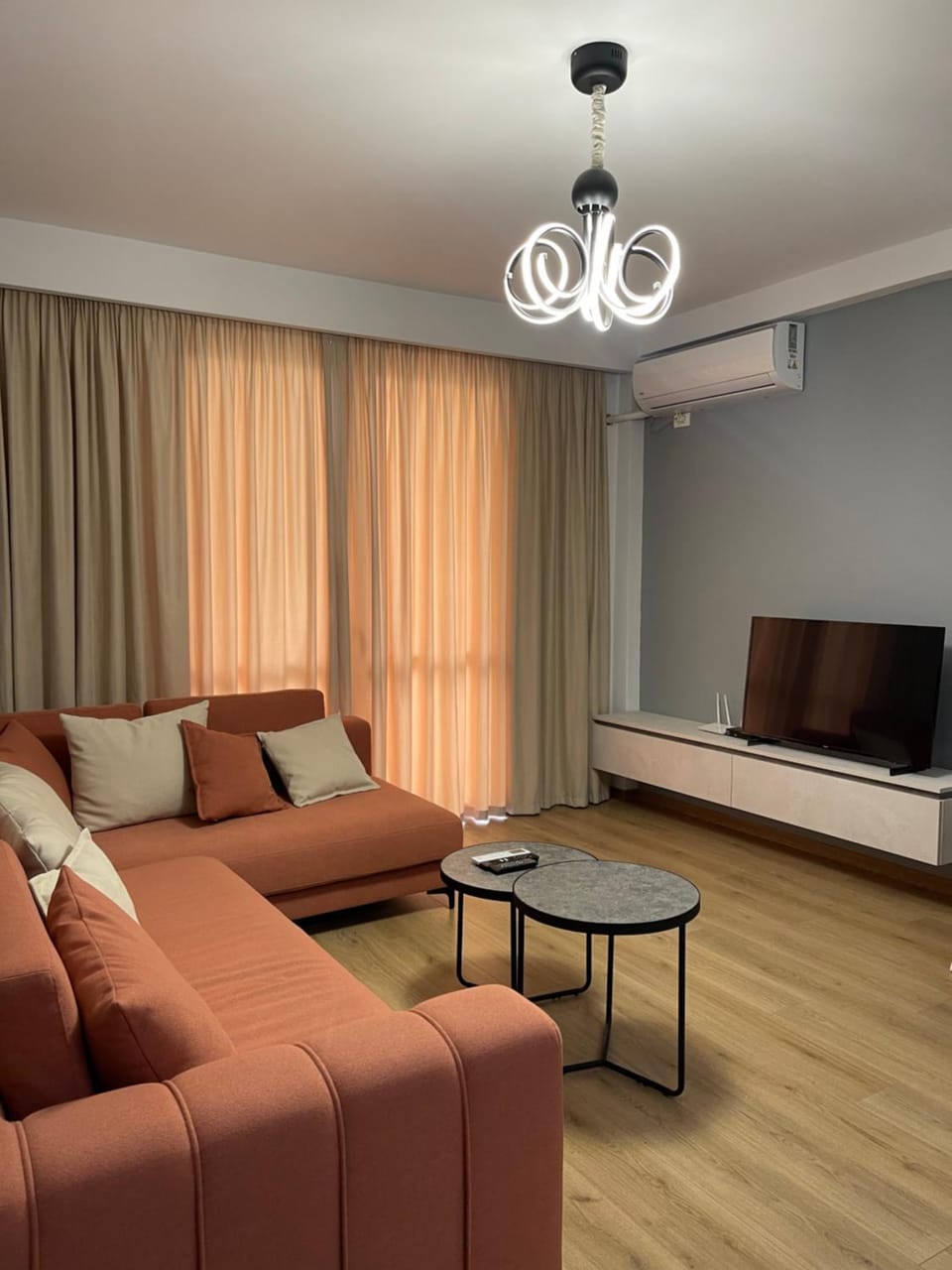 Communal lounge/ TV room, TV and multimedia, Living room, Seating area