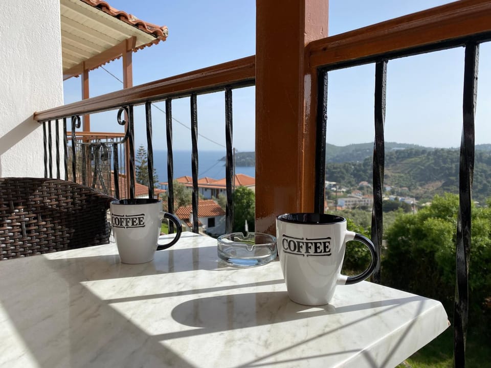 Patio, Day, Natural landscape, View (from property/room), Balcony/Terrace, Mountain view, Sea view