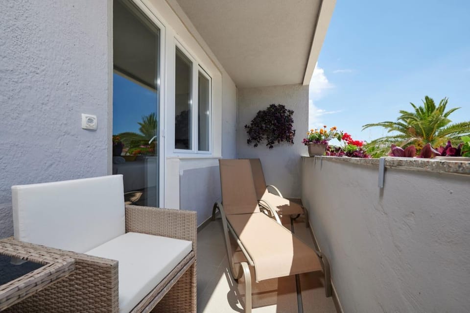Apartment Stella old town Trogir, with balcony Apartment in Trogir