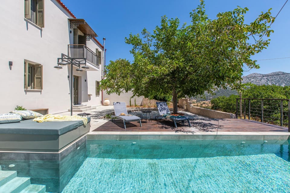 Property building, Pool view, Swimming pool