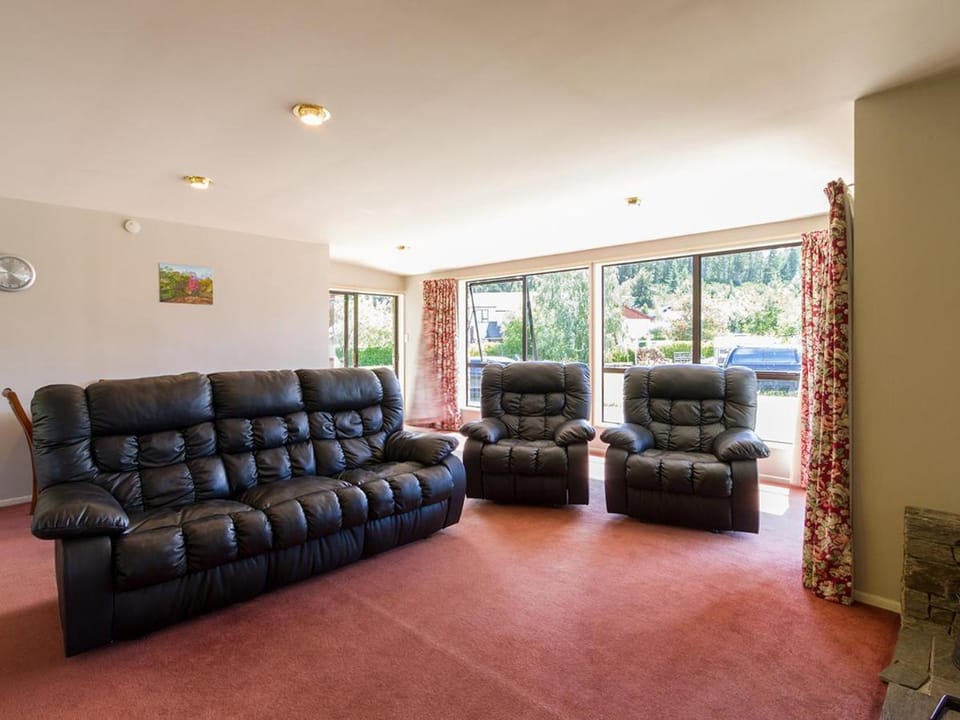 Lounge or bar