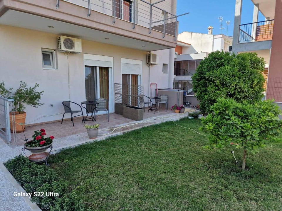 GOLDEN SUN STUDIOS Apartment hotel in Halkidiki