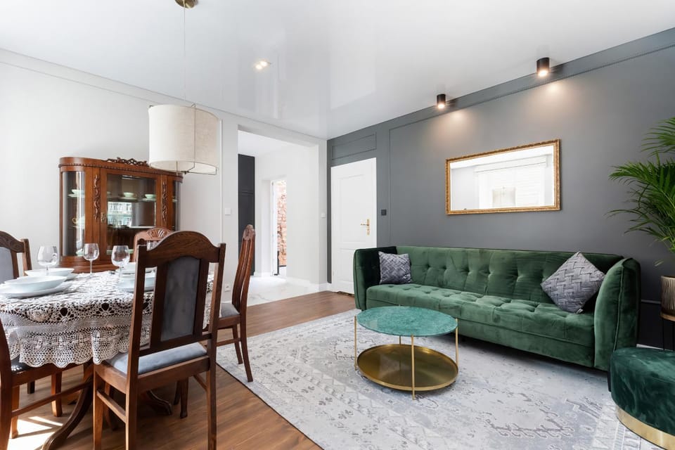 Bedroom, Bedroom