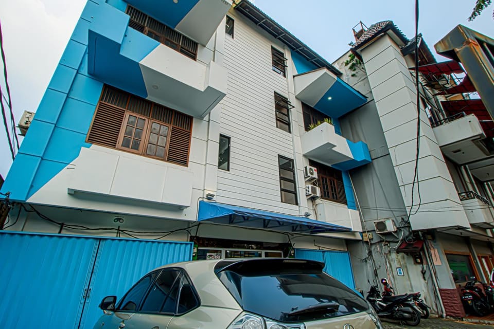 Property building, Facade/entrance