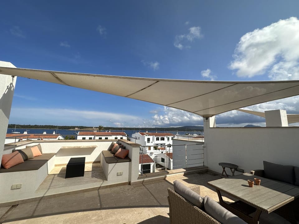 View (from property/room), Balcony/Terrace, Sea view
