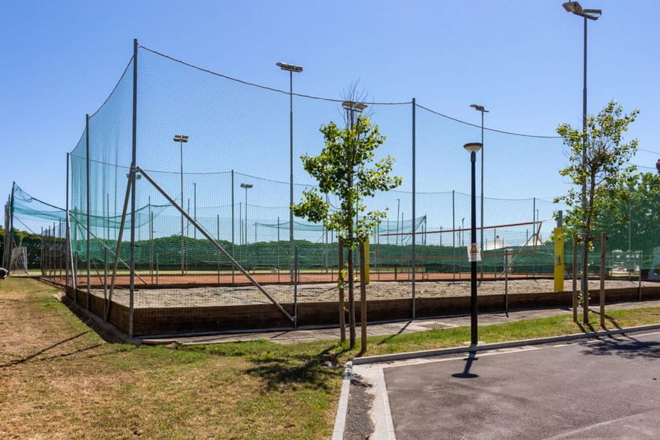 Day, Squash, Tennis court