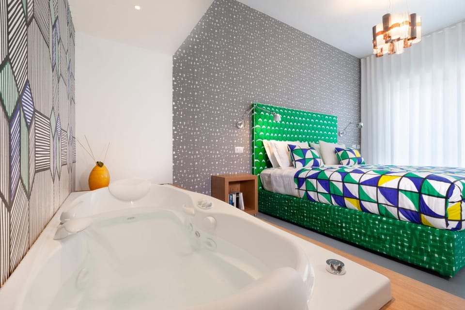 Bedroom, Bath