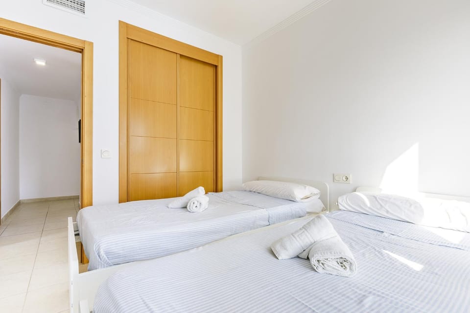 A&N Sea View Family Apartment with Pool & Parking Apartment in Torre del Mar
