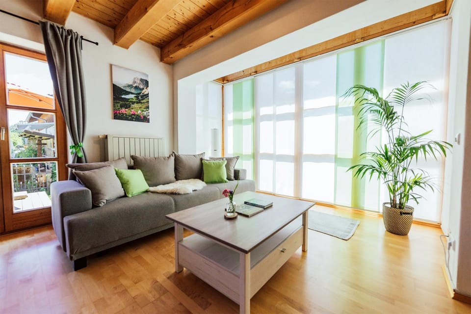 Bed, Living room, Decorative detail