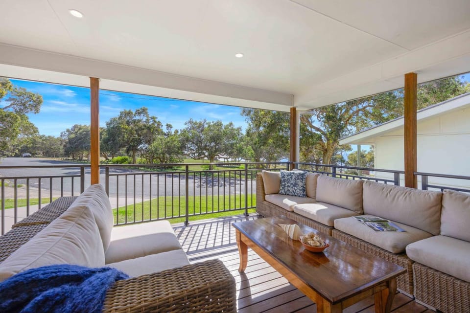 Patio, Day, View (from property/room), Balcony/Terrace, Seating area