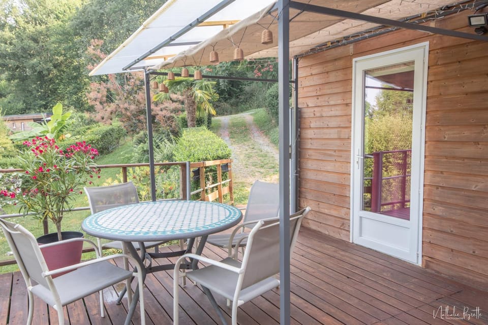 Balcony/Terrace, Garden view