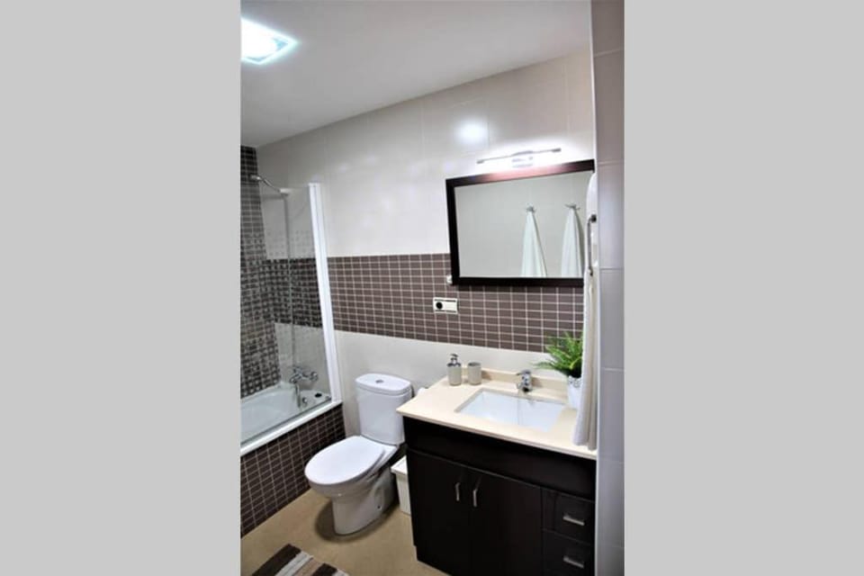Bathroom, Bath