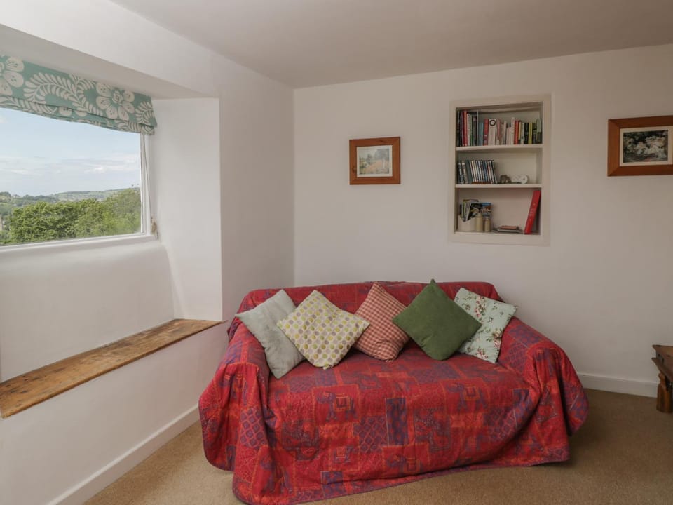 Athelstan Cottage House in Stroud District