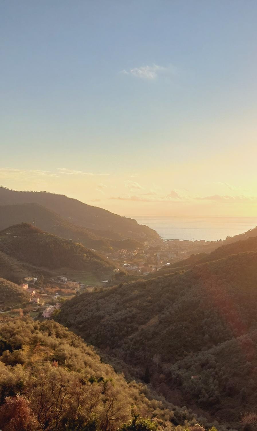 Mountain view, Sea view