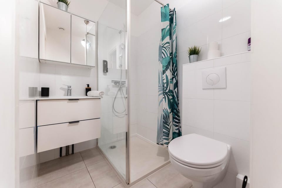 Toilet, Bathroom