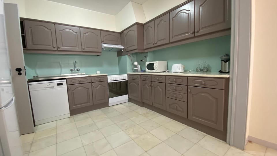 Coffee/tea facilities, Kitchen or kitchenette, dishwasher, oven, pet friendly, stove, toaster