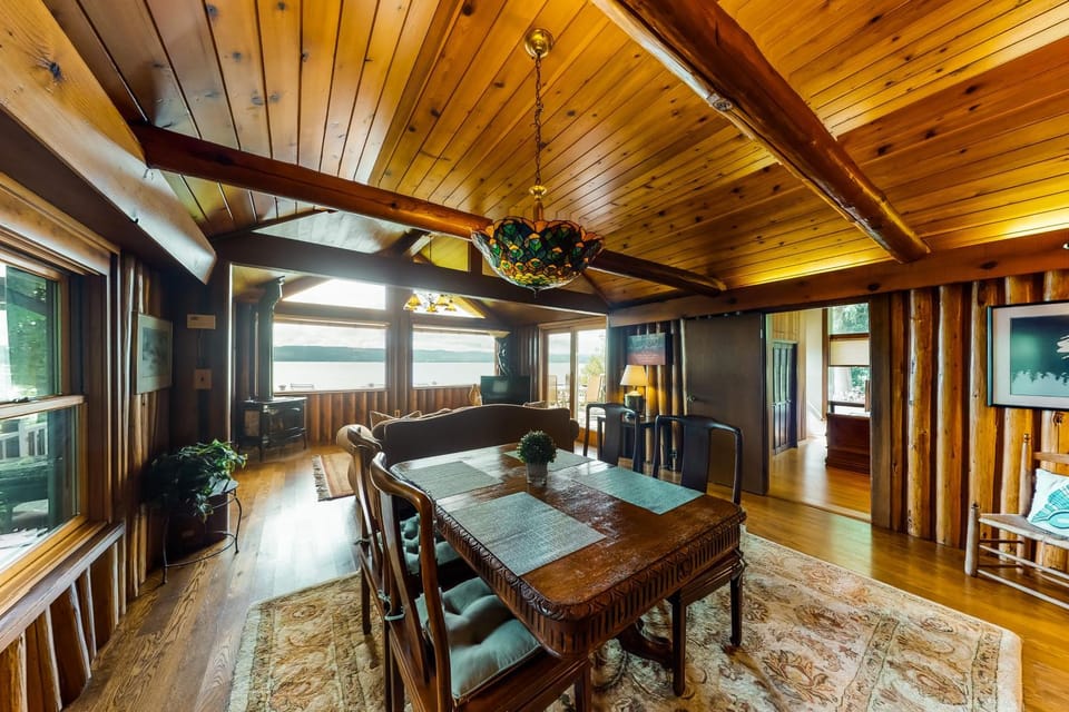 Redman Cabin Cabin in Hood Canal