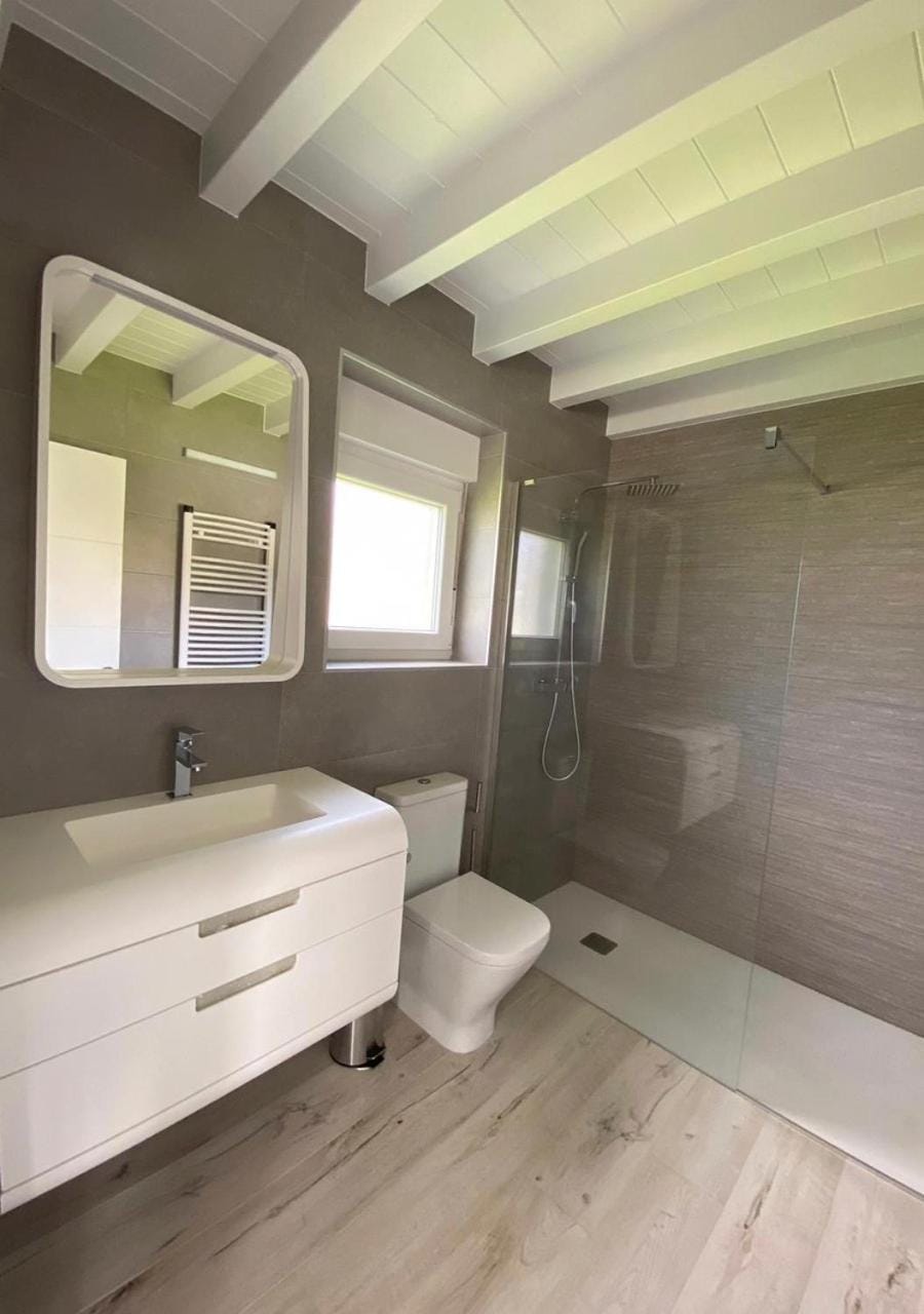 Property building, Bathroom