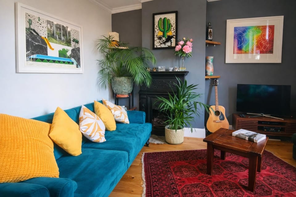 Highgate Maisonette with Roof Terrace Apartment in London Borough of Islington