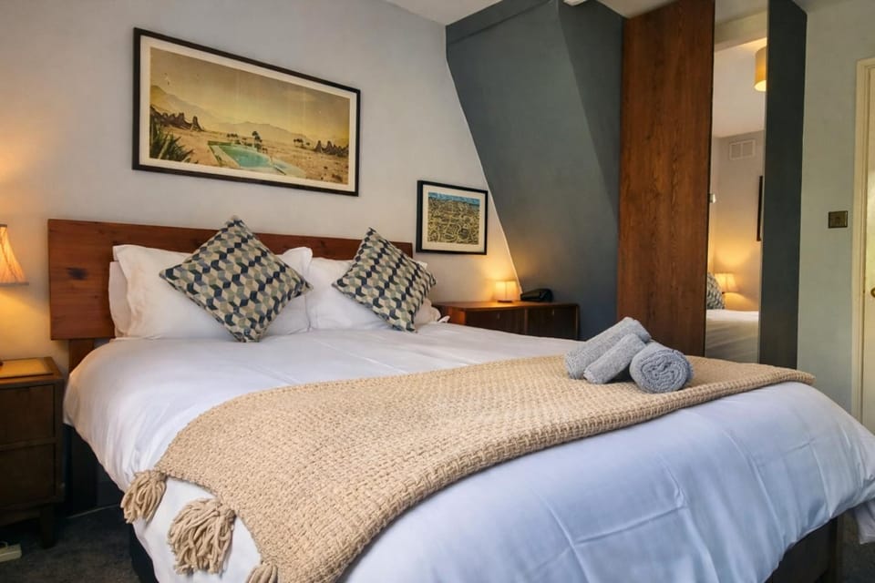 Highgate Maisonette with Roof Terrace Apartment in London Borough of Islington