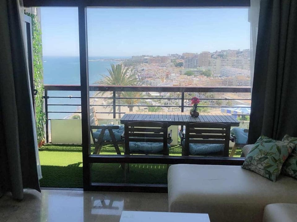 Day, View (from property/room), Balcony/Terrace, Balcony/Terrace, Living room, Seating area, Sea view
