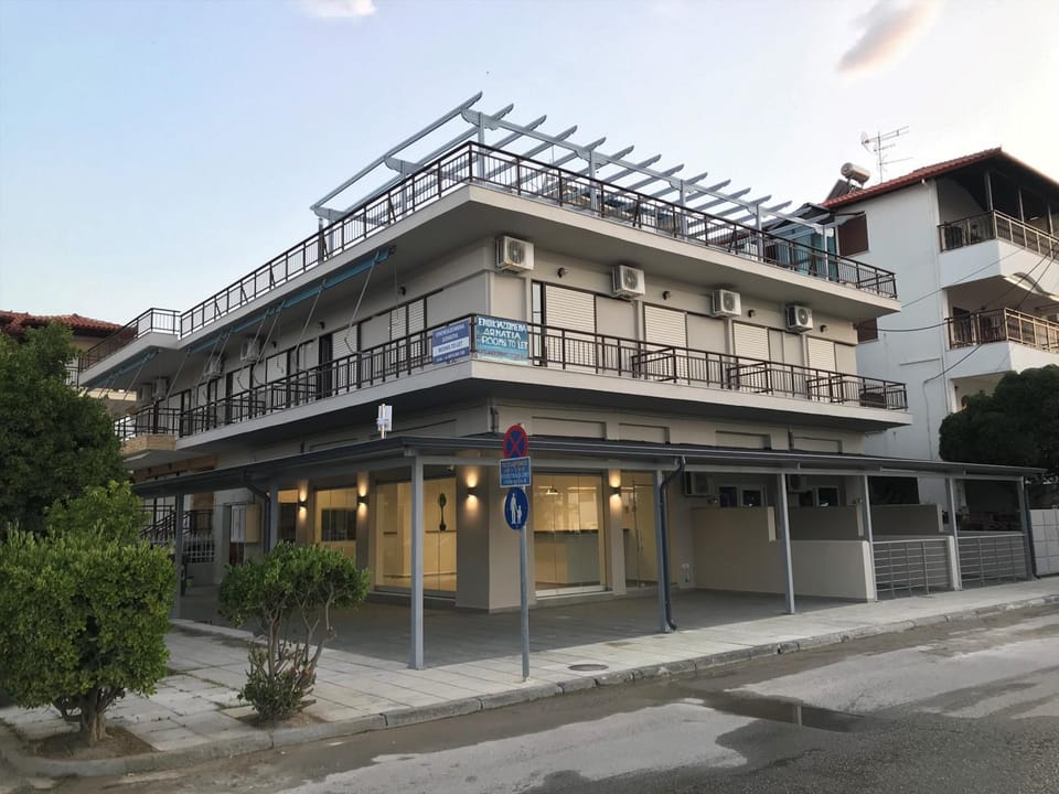 Property building, Facade/entrance