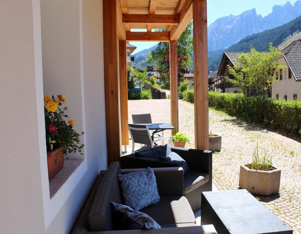 Balcony/Terrace, Seating area, Dining area