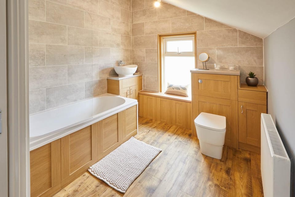 Shower, Toilet, Bathroom, Bath