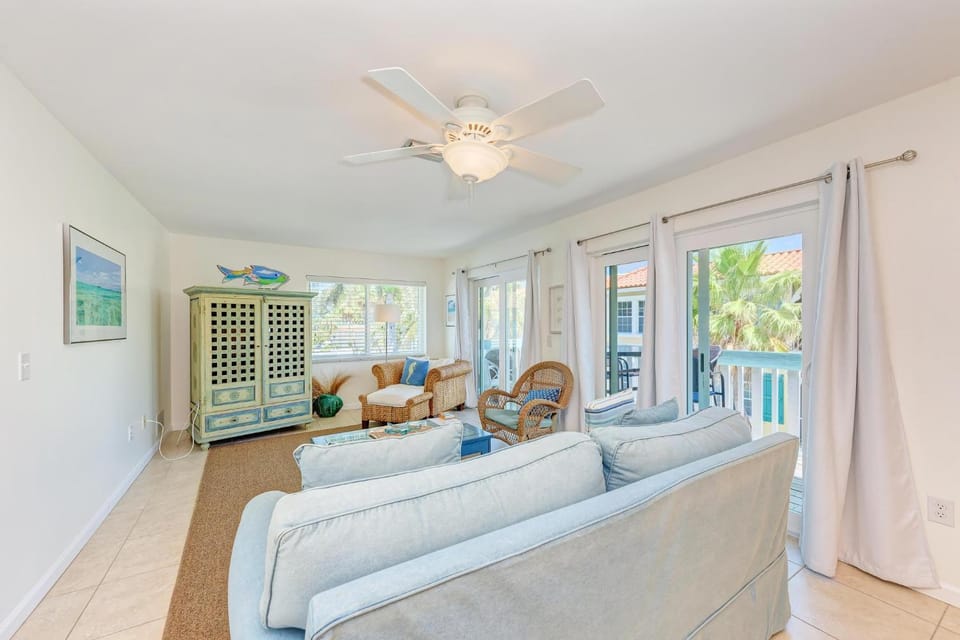 Anna Maria Island Bay Watch Bungalow Apartment in Bradenton Beach