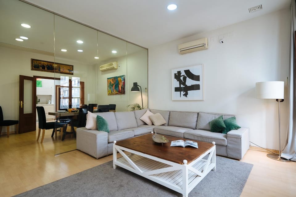 TV and multimedia, Living room, Seating area