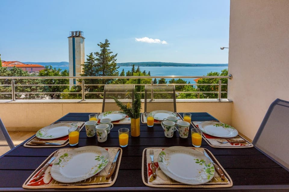 Balcony/Terrace, Food and drinks, Sea view