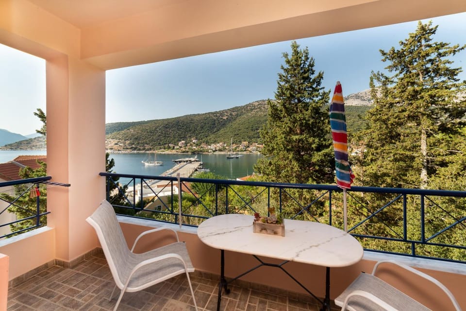 Balcony/Terrace, Mountain view, Sea view