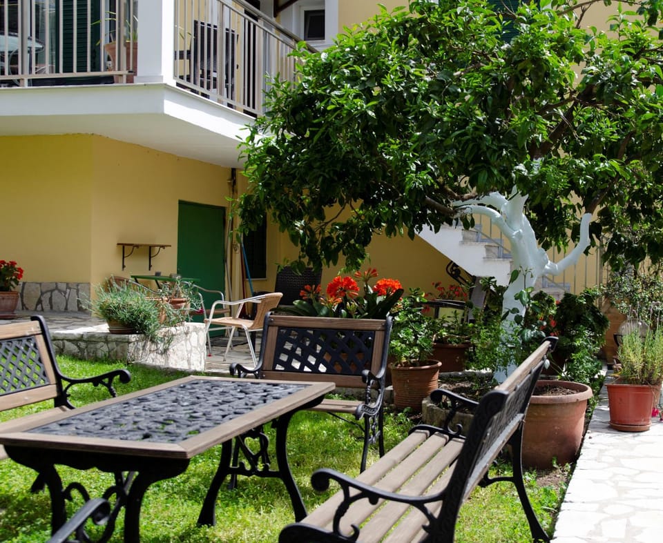 Inner courtyard view